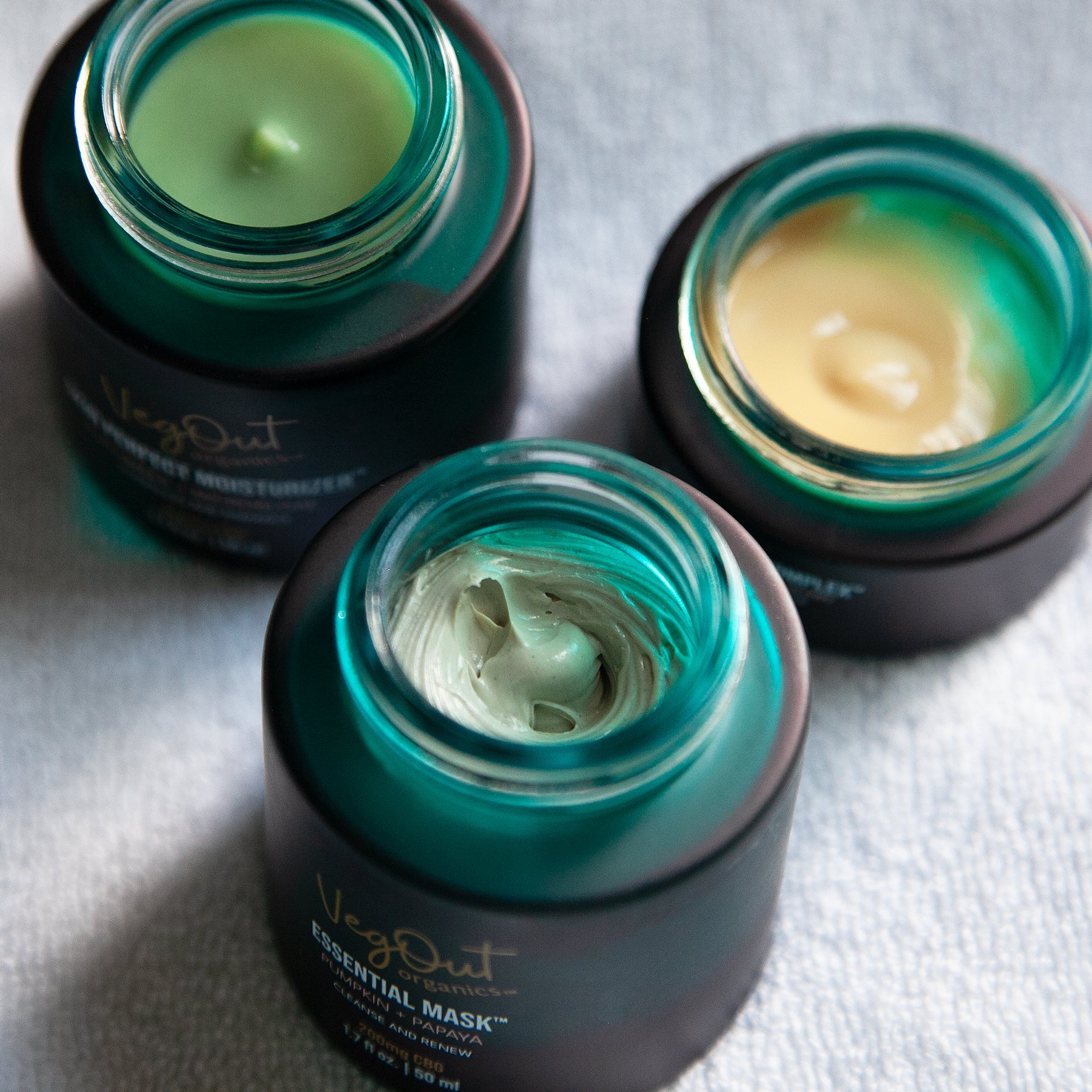 Essential Mask: Cleanse and Renew skin